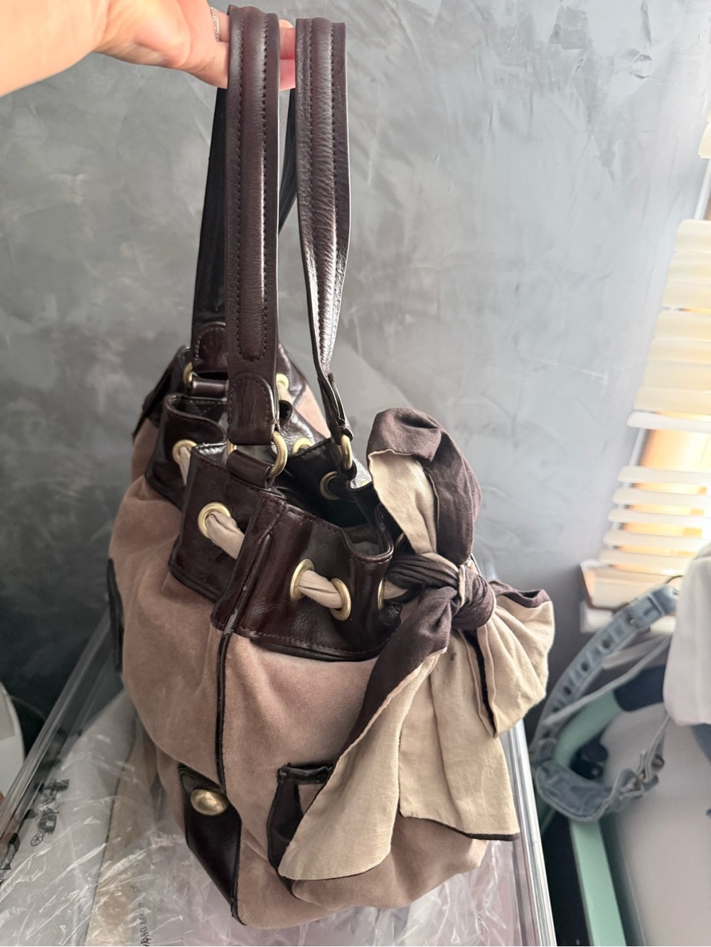 Juicy Couture Pink Suede Shoulder Bag with Brown Leather Trim - Picture 2 of 10